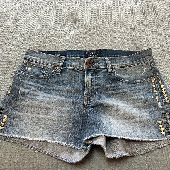 Lucky Brand Malibu Embroidered Distressed Denim Jean Shorts Womens Sz 6/28 - Picture 1 of 11